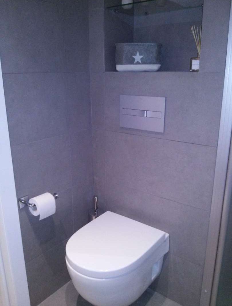 local baño blanco